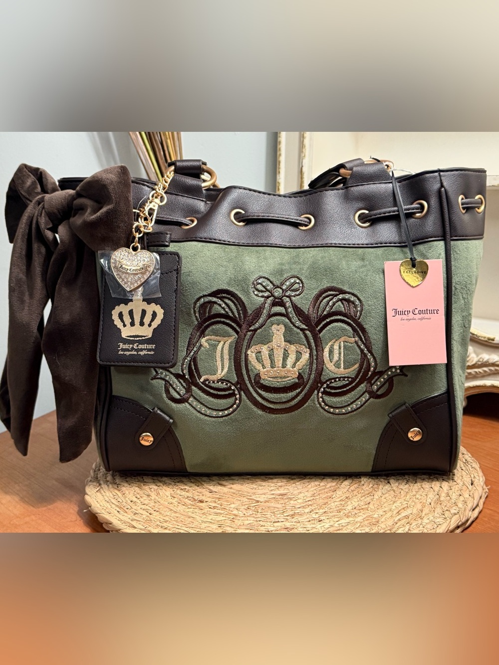 Juicy Couture Juicy Lovers Club Tote in Green w/ Brown Trim. Crown Tag & 🧡 Charm